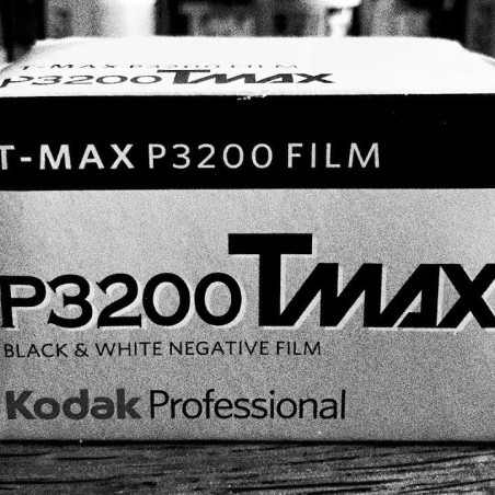 Kodak T-MAX 3200 35mm 36 exp EXPIRED