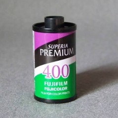 Fujifilm Superia Premium 400 35mm 27 exp (vencida)